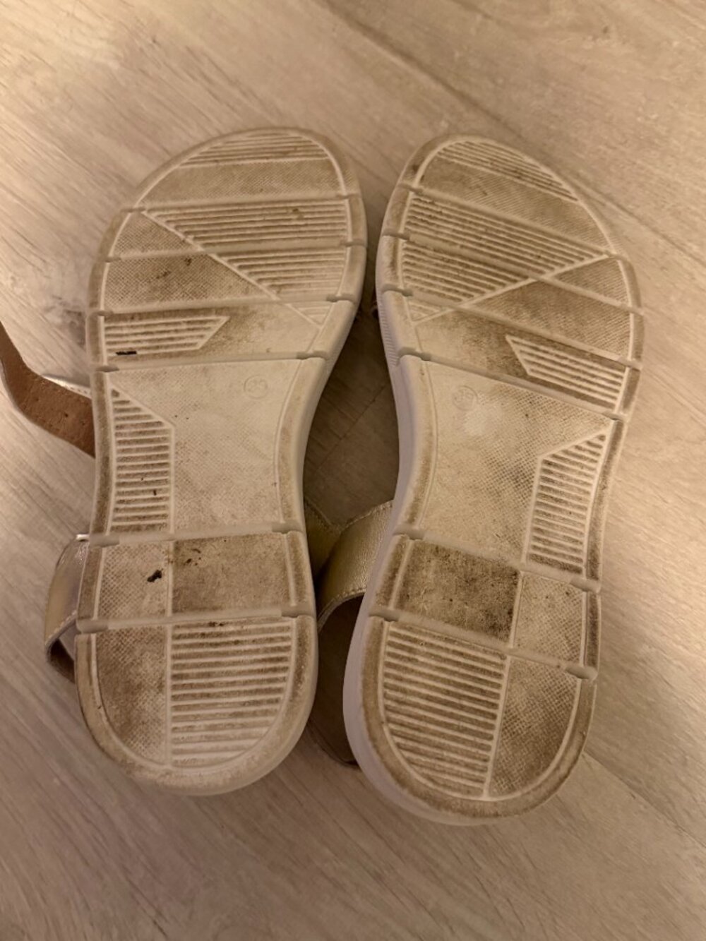 Rizzoli Genuine Leather Metallic Gold Platform Sandals Comfort Chunky Sandals 38 - Picture 6 of 9